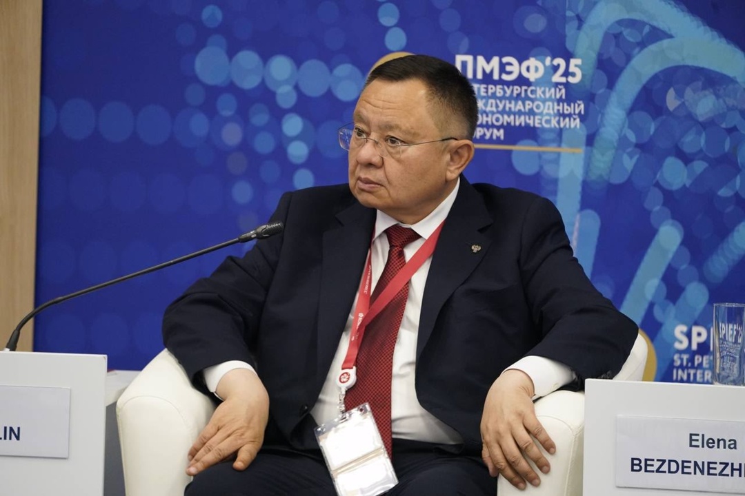 Дайджест ключевых событий Минстроя России на ПМЭФ'25