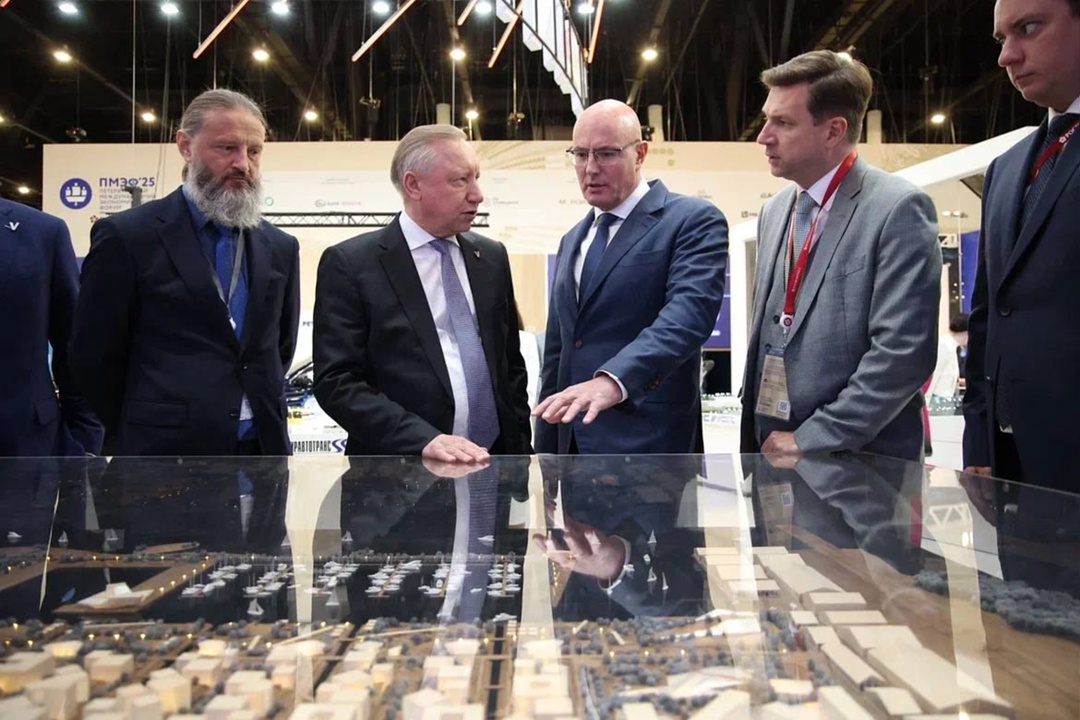 Дмитрий Чернышенко обсудил с губернатором Санкт-Петербурга Александром Бегловым туристическое развитие региона и взаимодействие с Узбекистаном