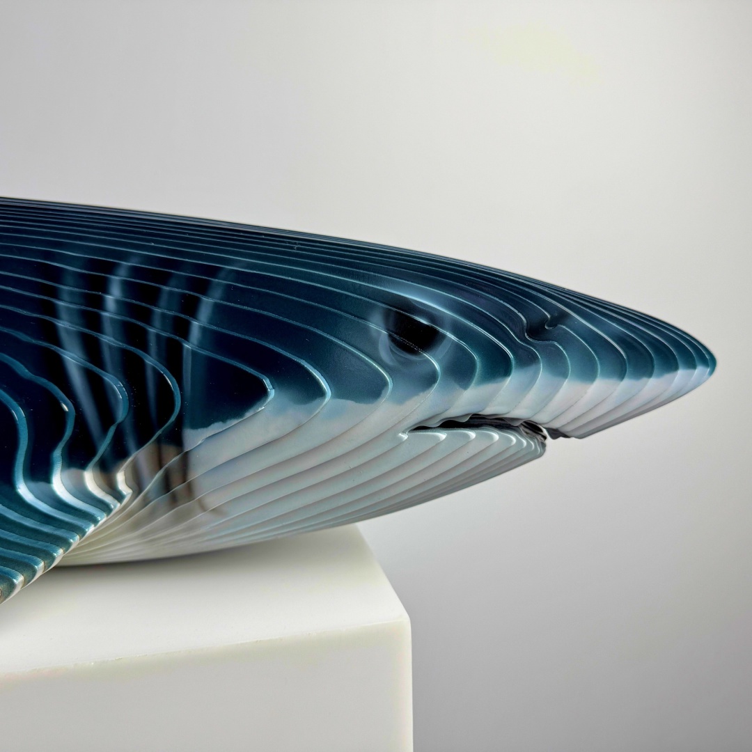 Пока одни пытаются сажать «алюминиевые огурцы на брезентовом поле», другие вывели новый вид акул, тоже, к слову, из нашего любимого металла.