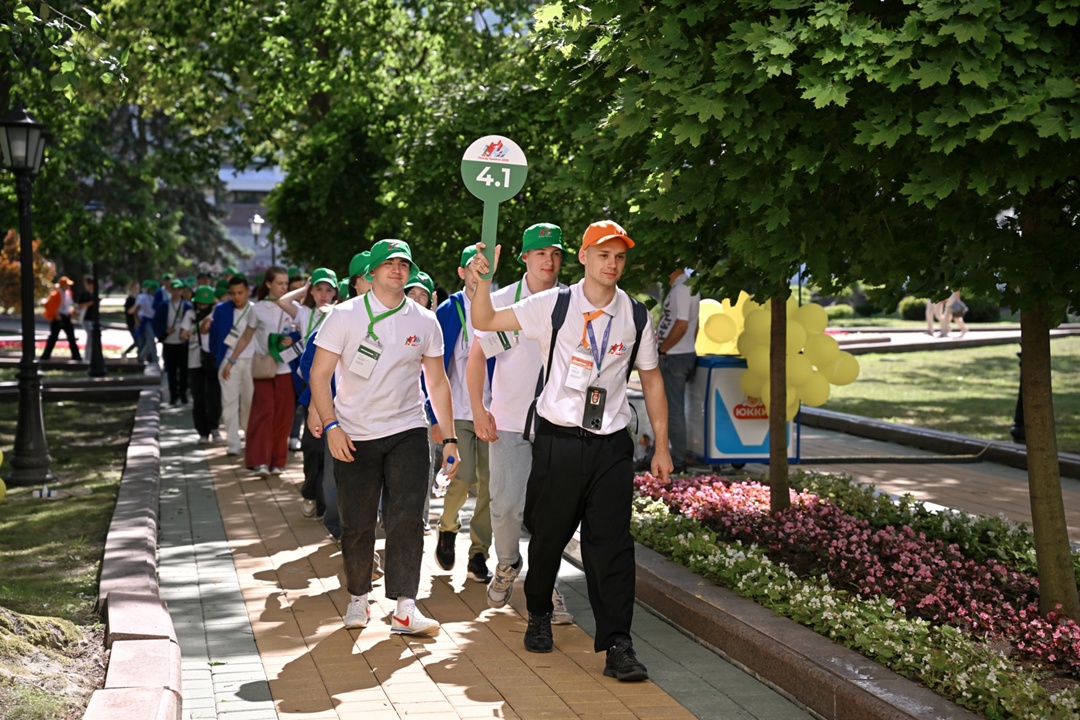 На территории мемориального комплекса «Брестская крепость-герой» состоялась торжественная церемония старта проекта «Поезд памяти» – 2025
