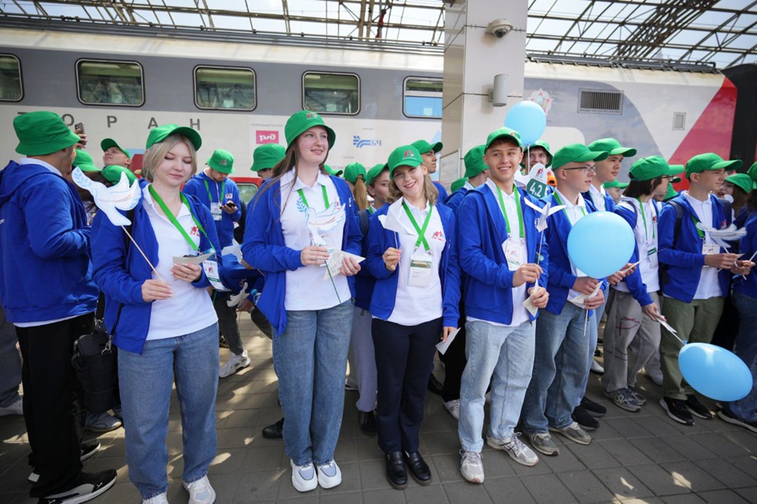 На территории мемориального комплекса «Брестская крепость-герой» состоялась торжественная церемония старта проекта «Поезд памяти» – 2025