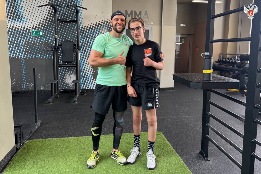 Врачи Российской детской клинической больницы Минздрава России поставили на ноги подростка после страшного ДТП