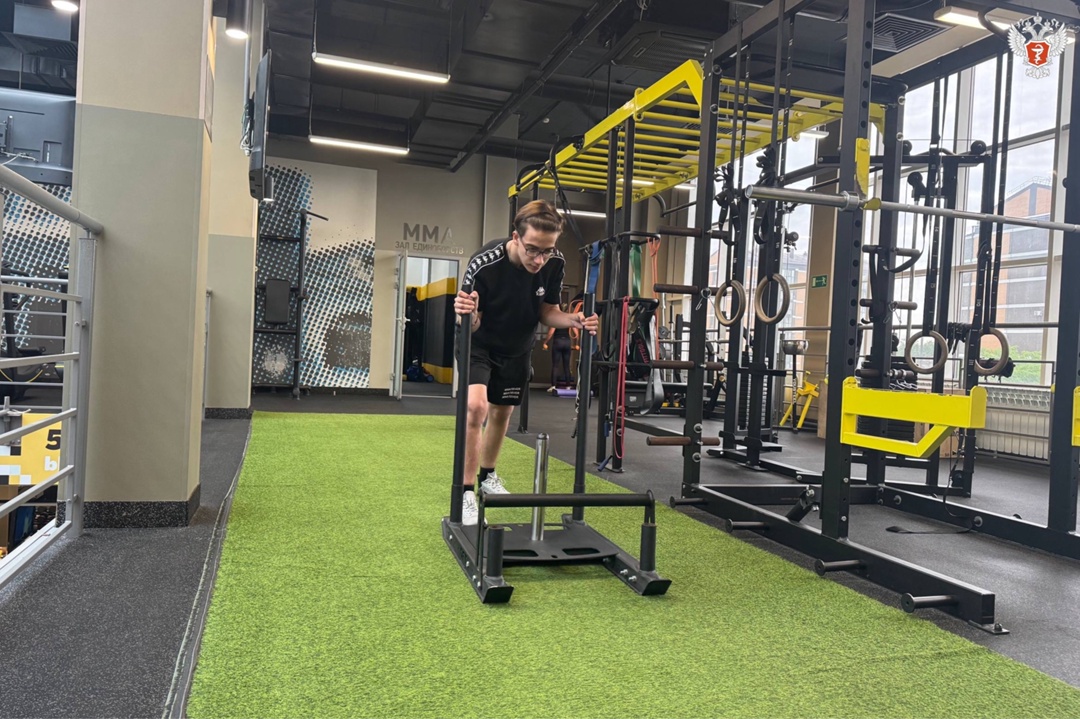 Врачи Российской детской клинической больницы Минздрава России поставили на ноги подростка после страшного ДТП