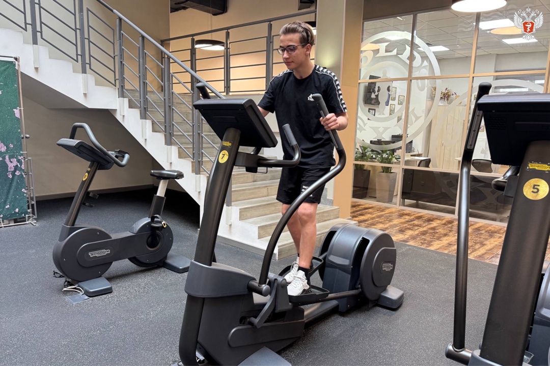 Врачи Российской детской клинической больницы Минздрава России поставили на ноги подростка после страшного ДТП