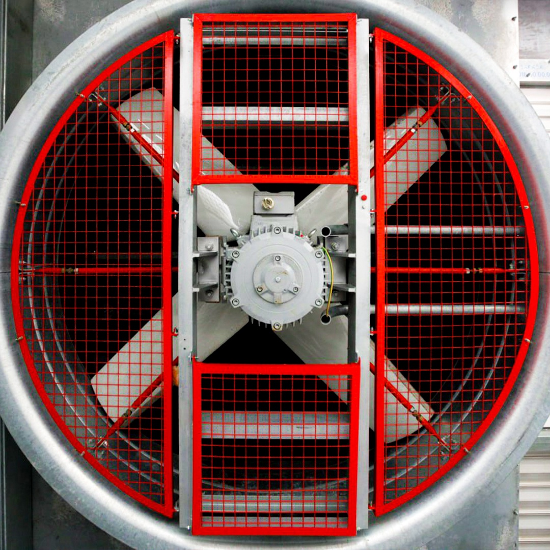 В промышленности форма в первую очередь подчинена функции, но все равно рождает красоту.