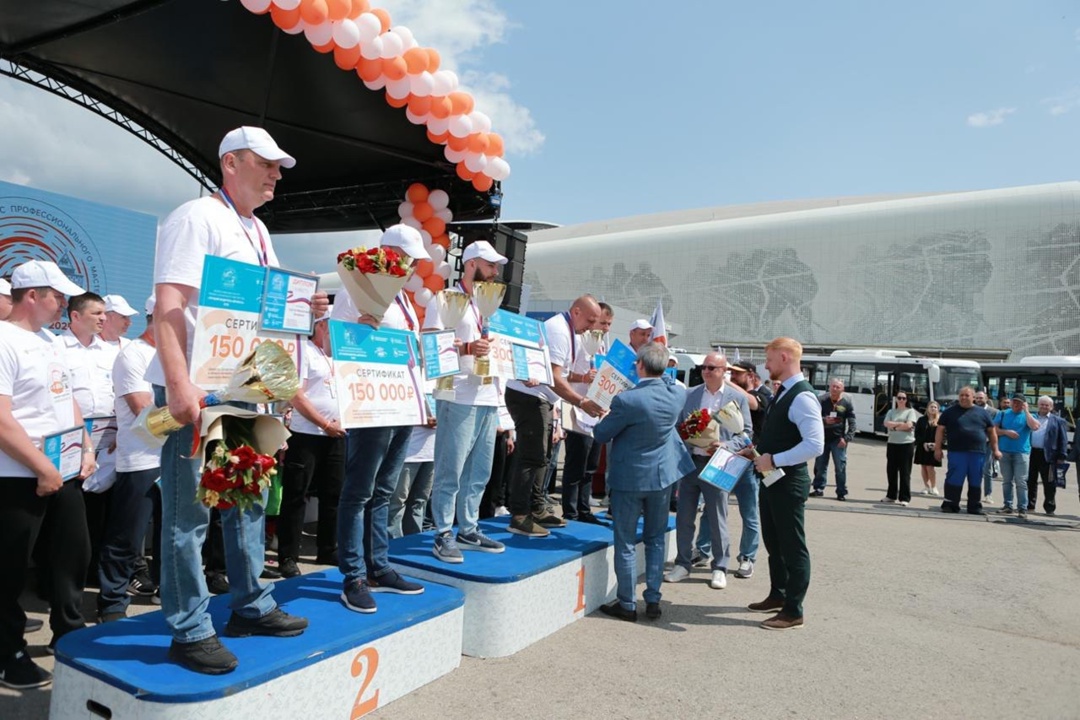 В Нижнем Новгороде подвели итоги Всероссийского конкурса «Лучший водитель автобуса – 2025»
