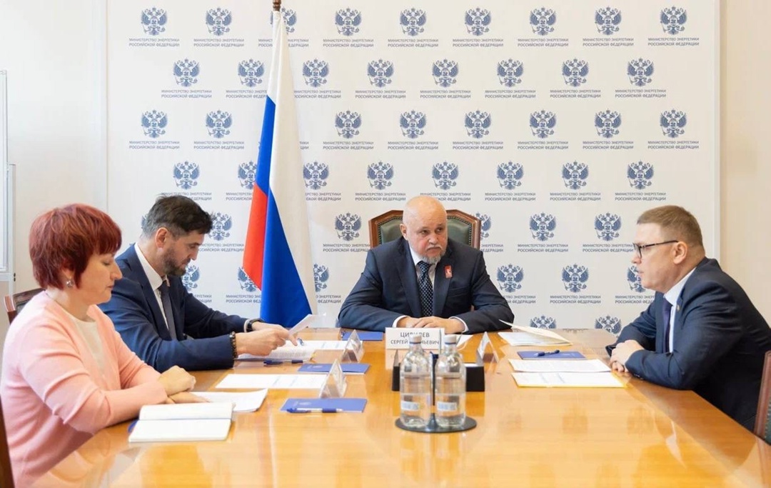 Сергей Цивилев провел рабочую встречу с губернатором Челябинской области Алексеем Текслером