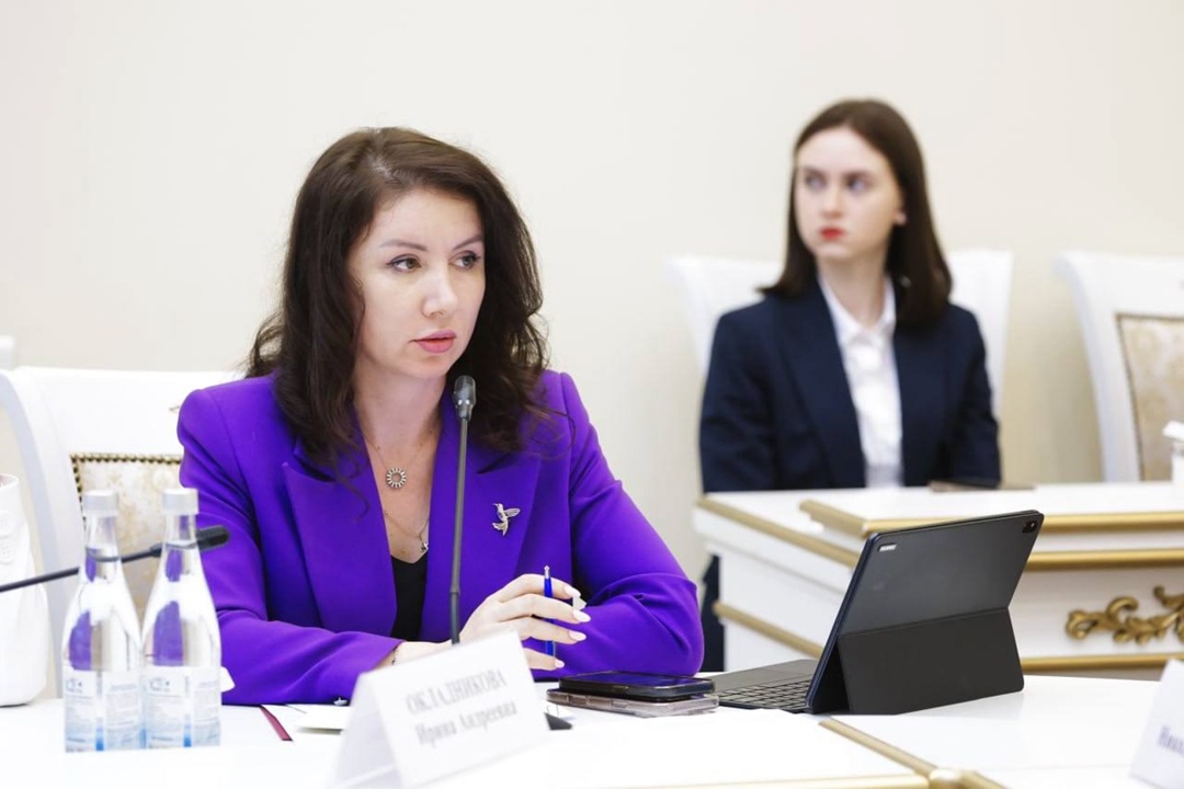 О работе над федеральным бюджетом на будущую трехлетку рассказала первый заместитель Министра финансов РФ Ирина Окладникова в ходе выездного заседания Комитета…