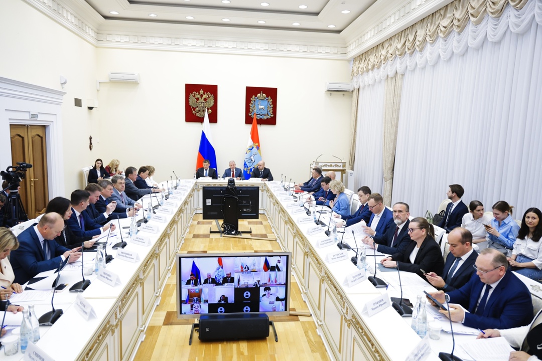 О работе над федеральным бюджетом на будущую трехлетку рассказала первый заместитель Министра финансов РФ Ирина Окладникова в ходе выездного заседания Комитета…