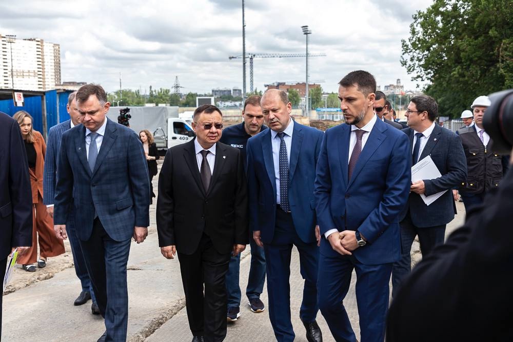 Министр строительства и ЖКХ РФ Ирек Файзуллин ознакомился с проектом строительства второго этапа «Западной хорды»