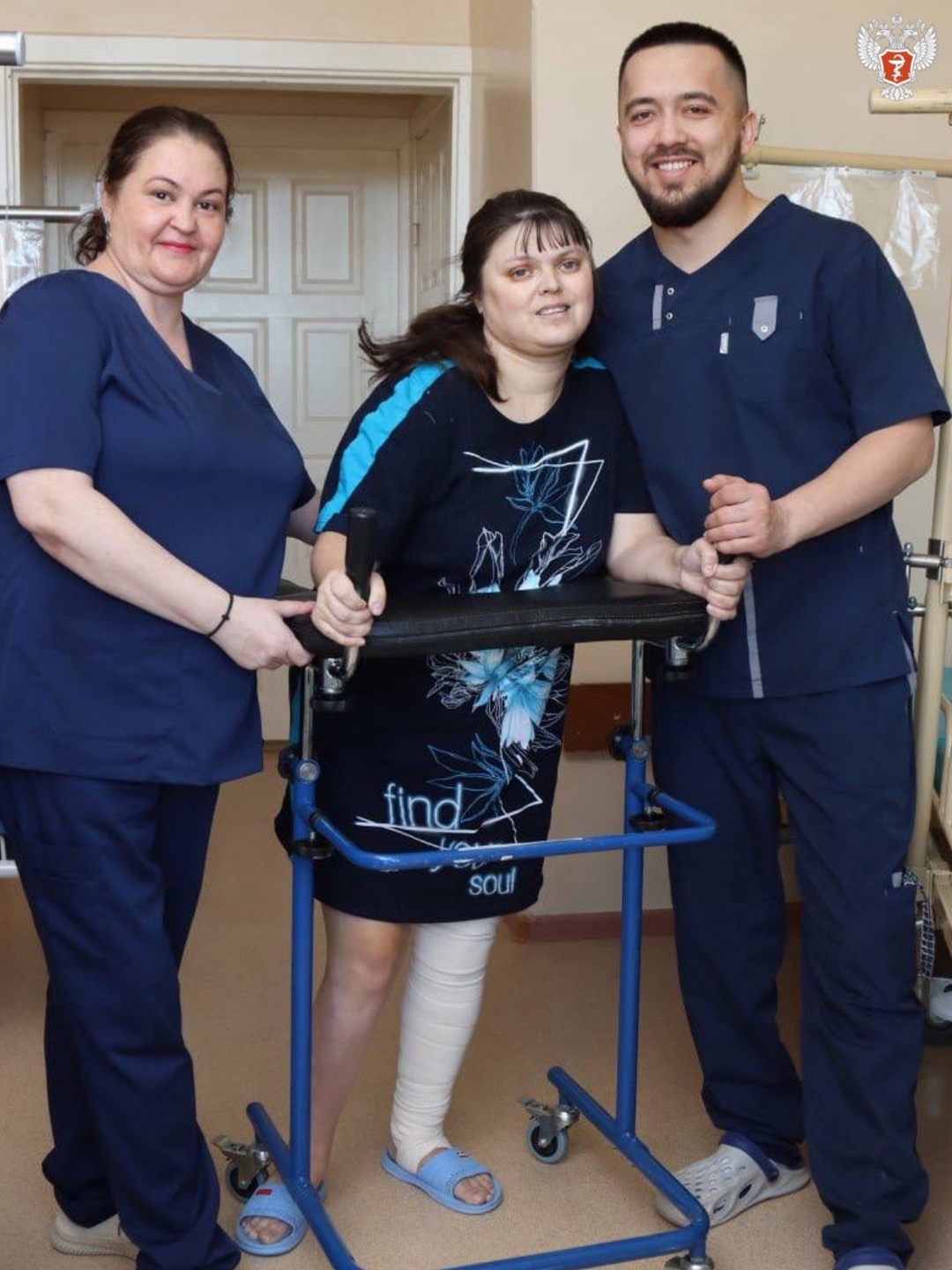 В НМИЦ травматологии и ортопедии им. ак. Г. А. Илизарова Минздрава России провели операцию по замене тазобедренного сустава пациентке с ДЦП