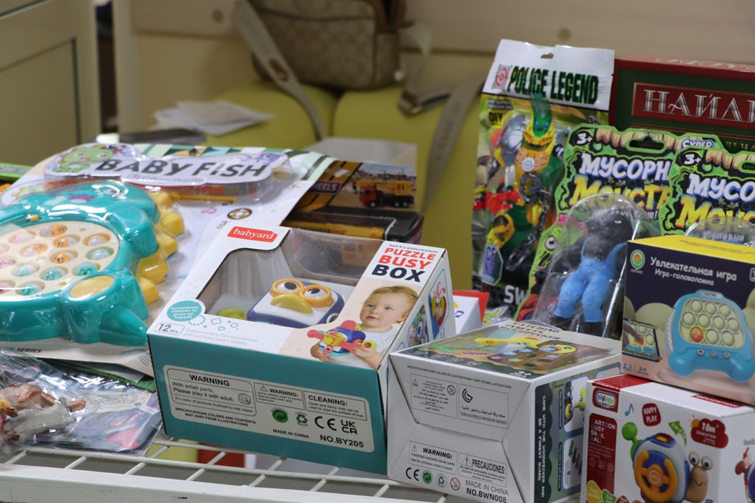 Подарили детям частичку храбрости Передали юным пациентам отделения онкологии и гематологии Кузбасской детской клинической больницы им. Ю. Е