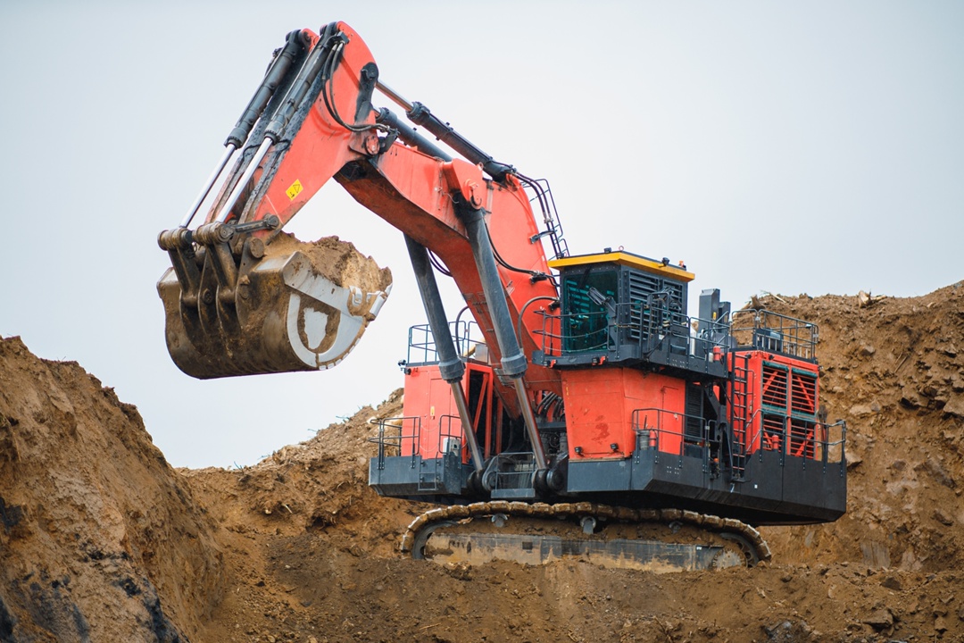 Новый экскаватор на разрезе «Распадский» – мощный, удобный, эффективный