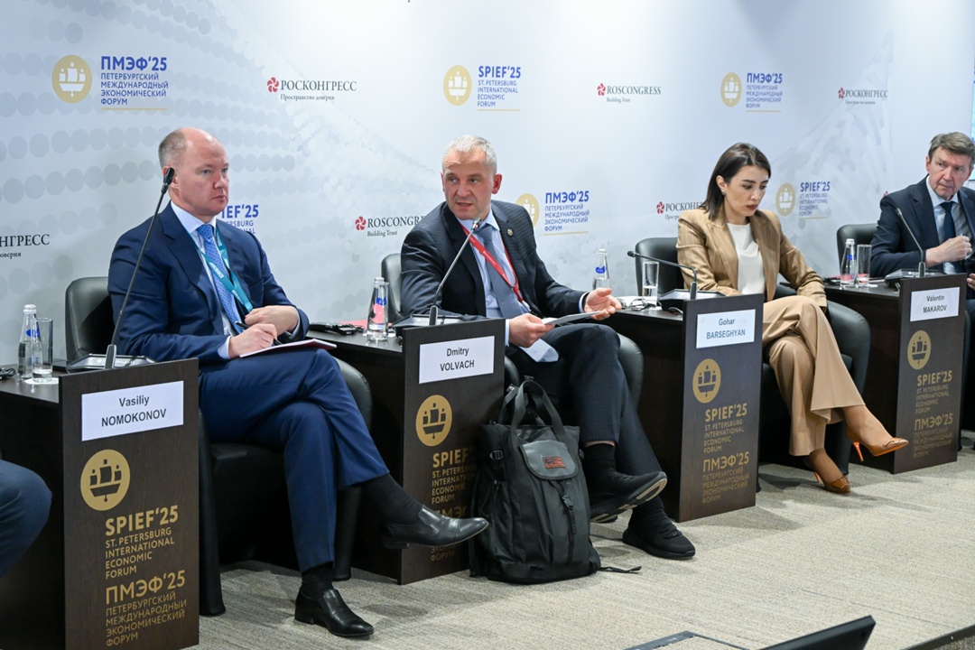 Цифра на ПМЭФ: провели сессию об индустриальных первопроходцах.