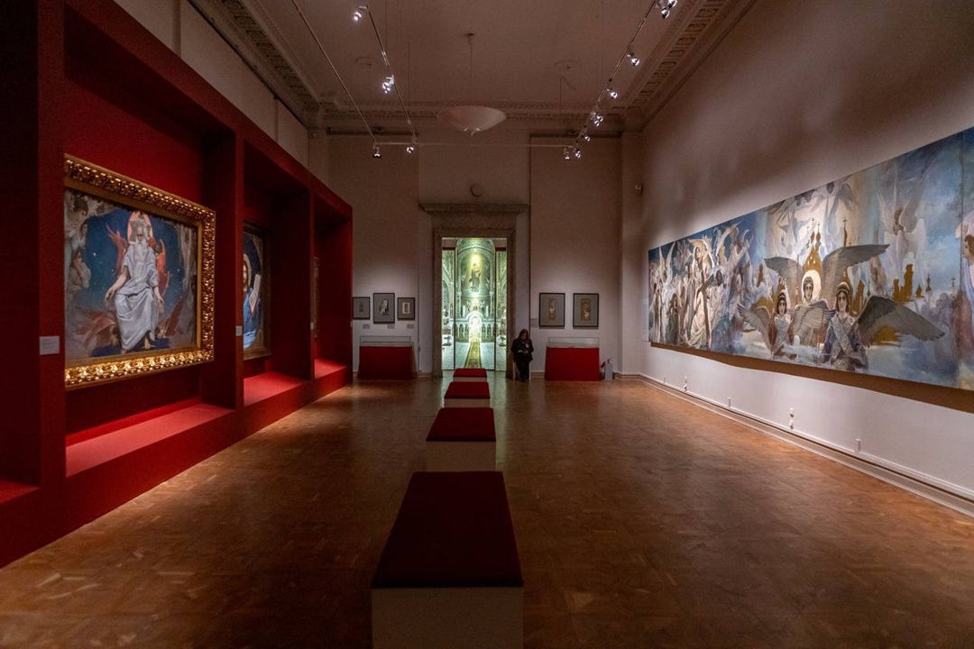 Абсолютный рекорд Выставка Виктора Васнецова, организованная при поддержке ЛУКОЙЛа, — самая массовая за столетнюю историю корпуса Бенуа Русского музея.