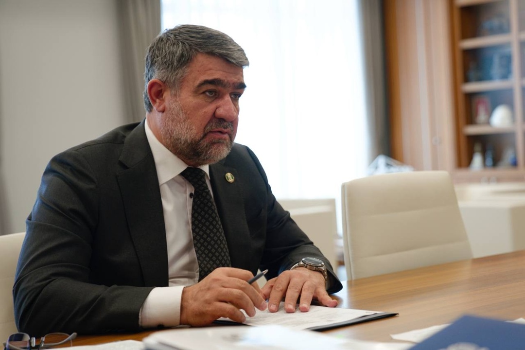 Глава Минстроя России Ирек Файзуллин провел рабочую встречу с министром строительства, жилищно-коммунального хозяйства и энергетики Чеченской Республики…