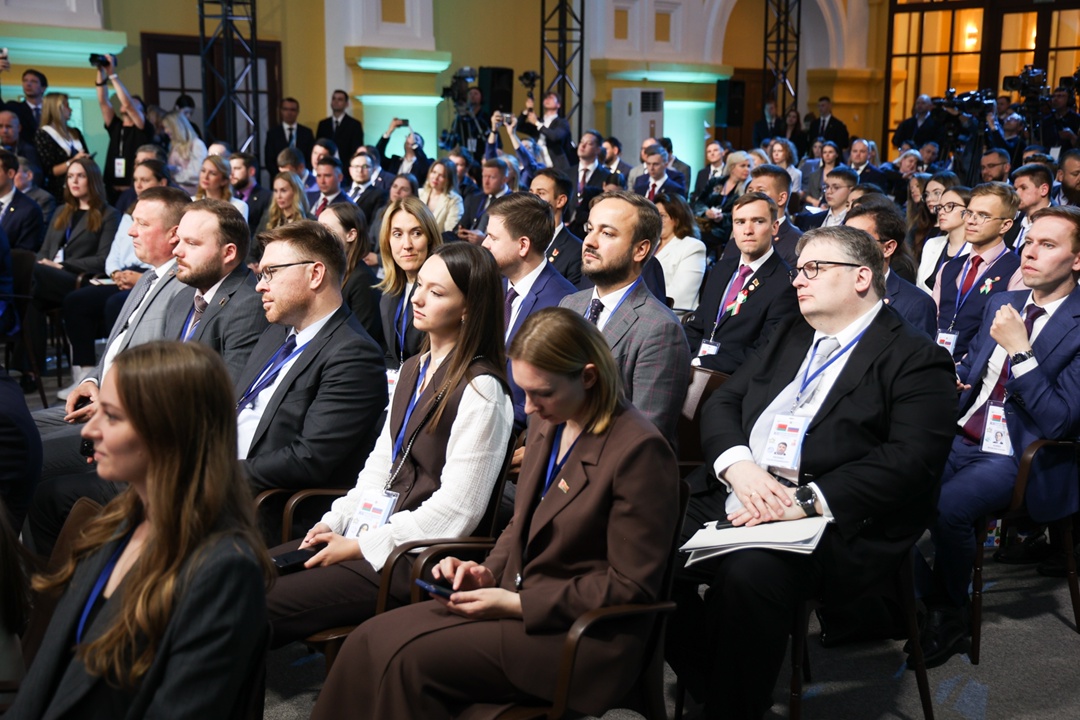 Валентина Матвиенко и Наталья Кочанова провели встречу с представителями молодёжи России и Беларуси