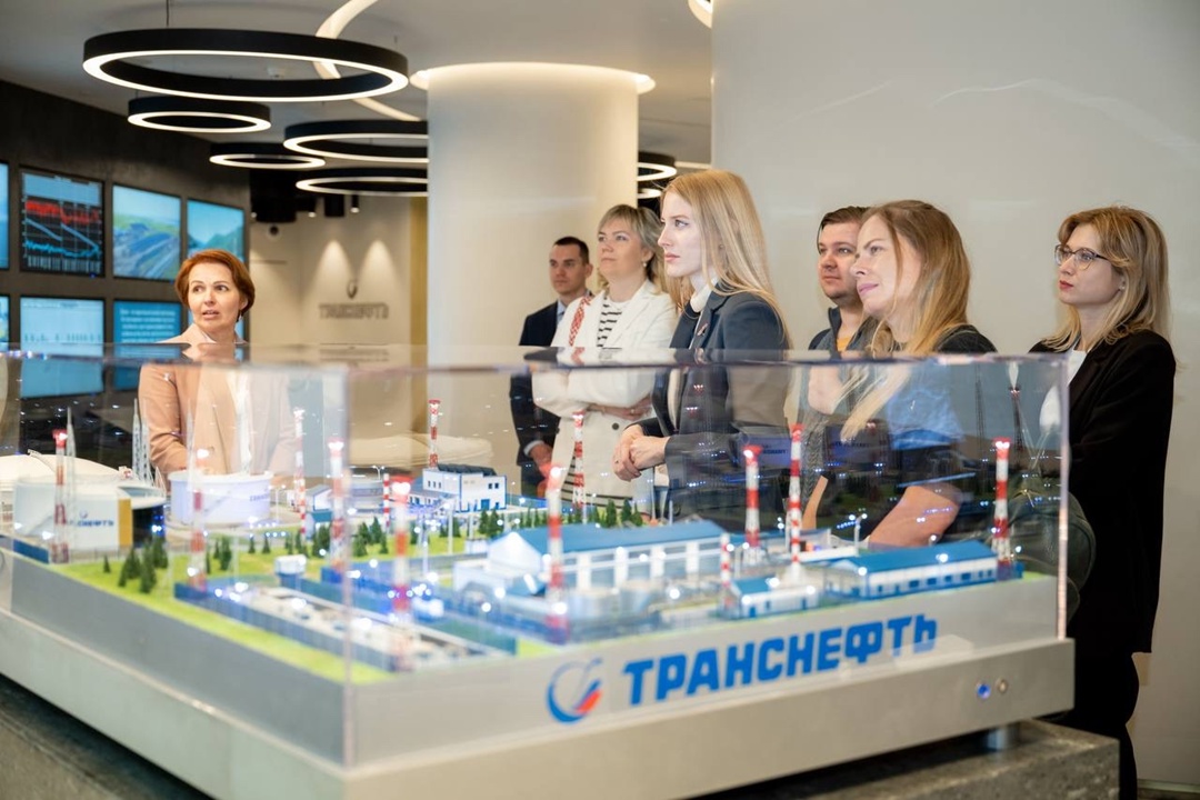 Молодые специалисты Минэнерго России в преддверии дня молодёжи посетили интерактивный Музей Транснефти @transneftofficial
