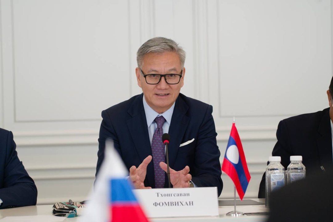 Министр строительства и ЖКХ РФ Ирек Файзуллин и Министр иностранных дел Лаосской Народно-Демократической Республики Тхонгсаван Фомвихан провели рабочую встречу