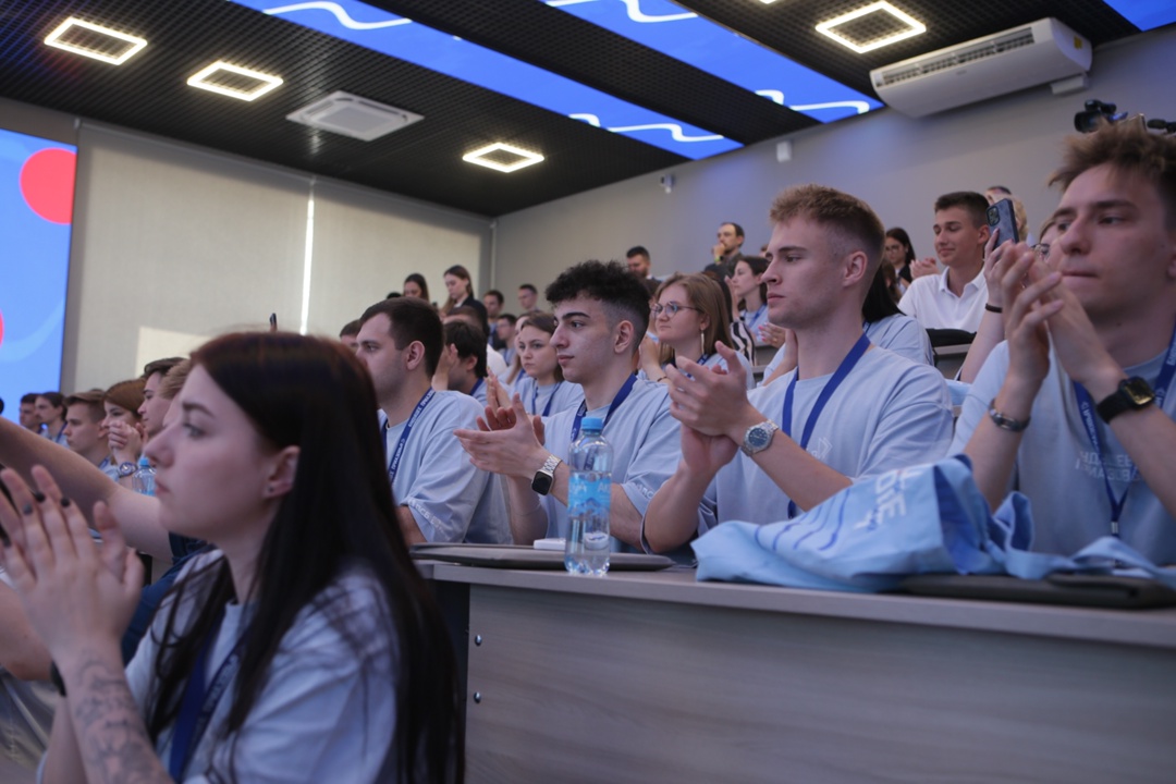 Подключаем молодежь к транспортным проектам Приазовья