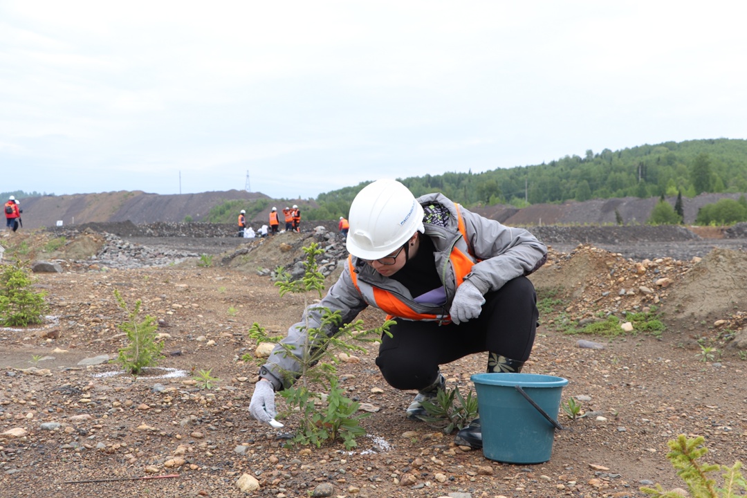 Поздравили СибГИУ с 95-летием Наш подарок вузу к юбилею – современная учебная лаборатория «Виртуальная шахта», которая откроется уже в этом году.