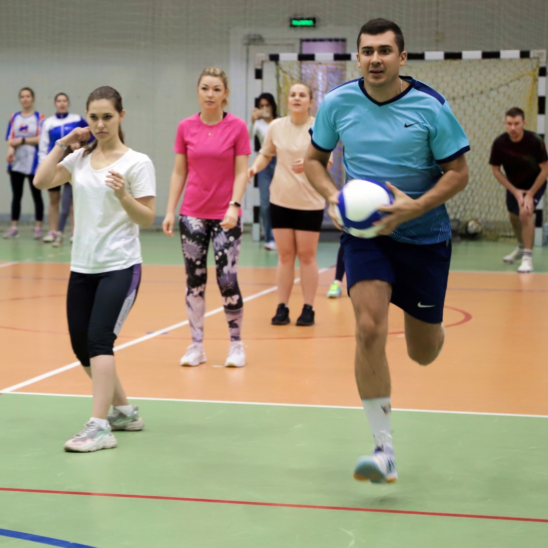 28 июня в России отмечается День молодежи.