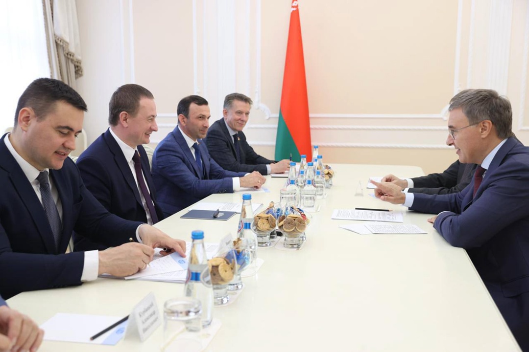 Глава Минобрнауки России Валерий Фальков и премьер-министр Республики Беларусь Александр Турчин провели рабочую встречу в Минске