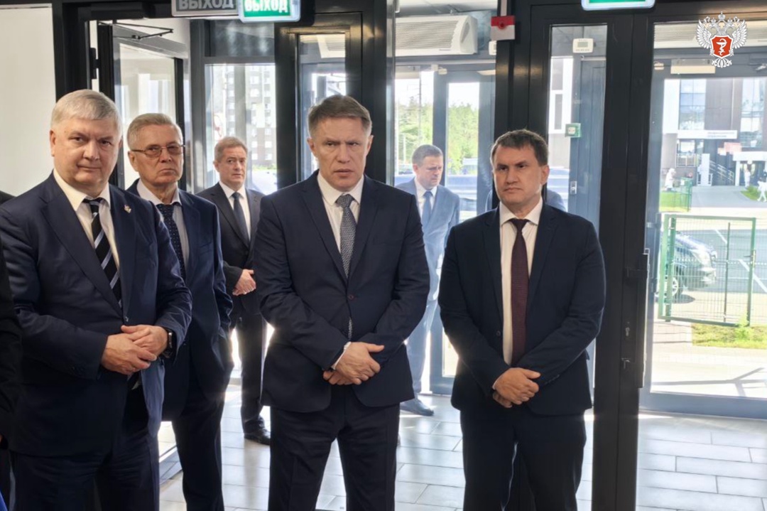 Михаил Мурашко посетил Воронежскую станцию скорой медицинской помощи