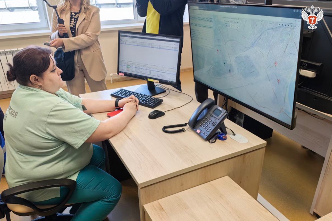 Михаил Мурашко посетил Воронежскую станцию скорой медицинской помощи