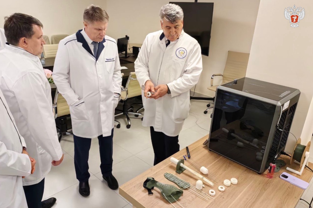 Михаил Мурашко посетил новый радиотерапевтический корпус Воронежского онкодиспансера