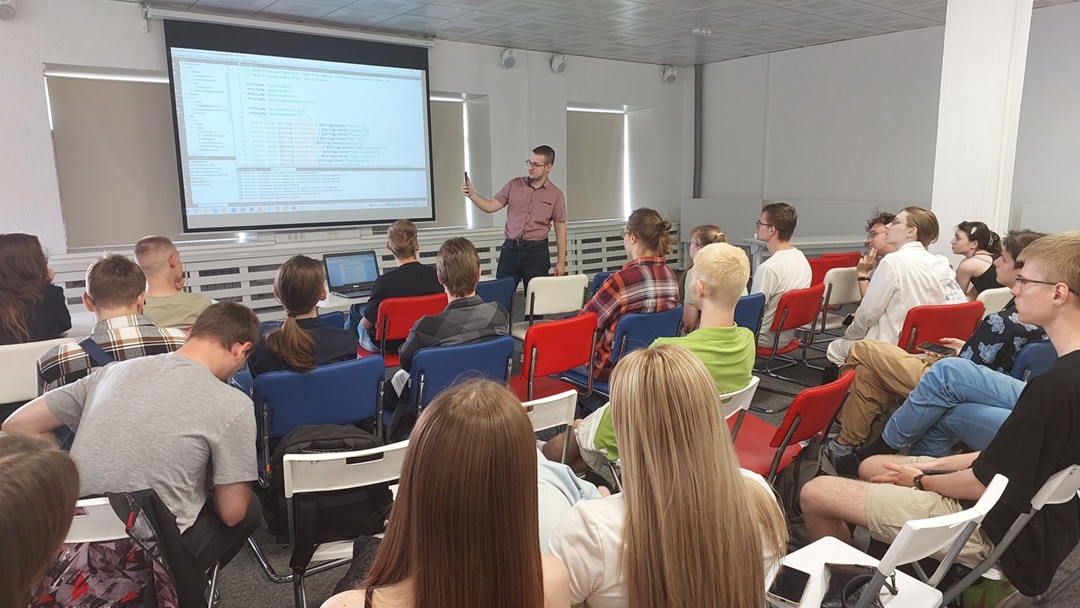 В Омске завершилась первая неделя интенсива по Авроре на базе ОмГТУ при поддержке Образовательной среды Аврора