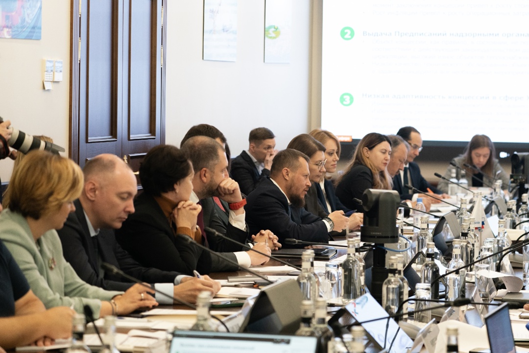 Глава Минстроя России Ирек Файзуллин выступил на заседании Комиссии РСПП по жилищно-коммунальному хозяйству