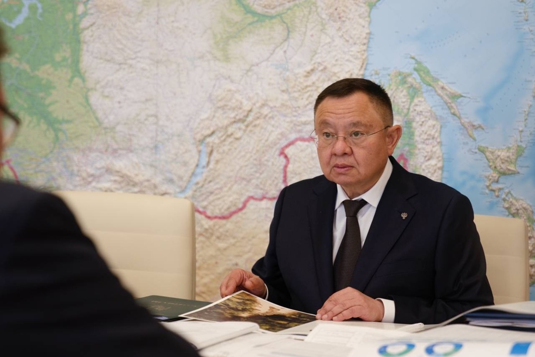 Министр строительства и ЖКХ РФ Ирек Файзуллин провел рабочую встречу с главой Минюста России Константином Чуйченко и председателем Правления Ассоциации…