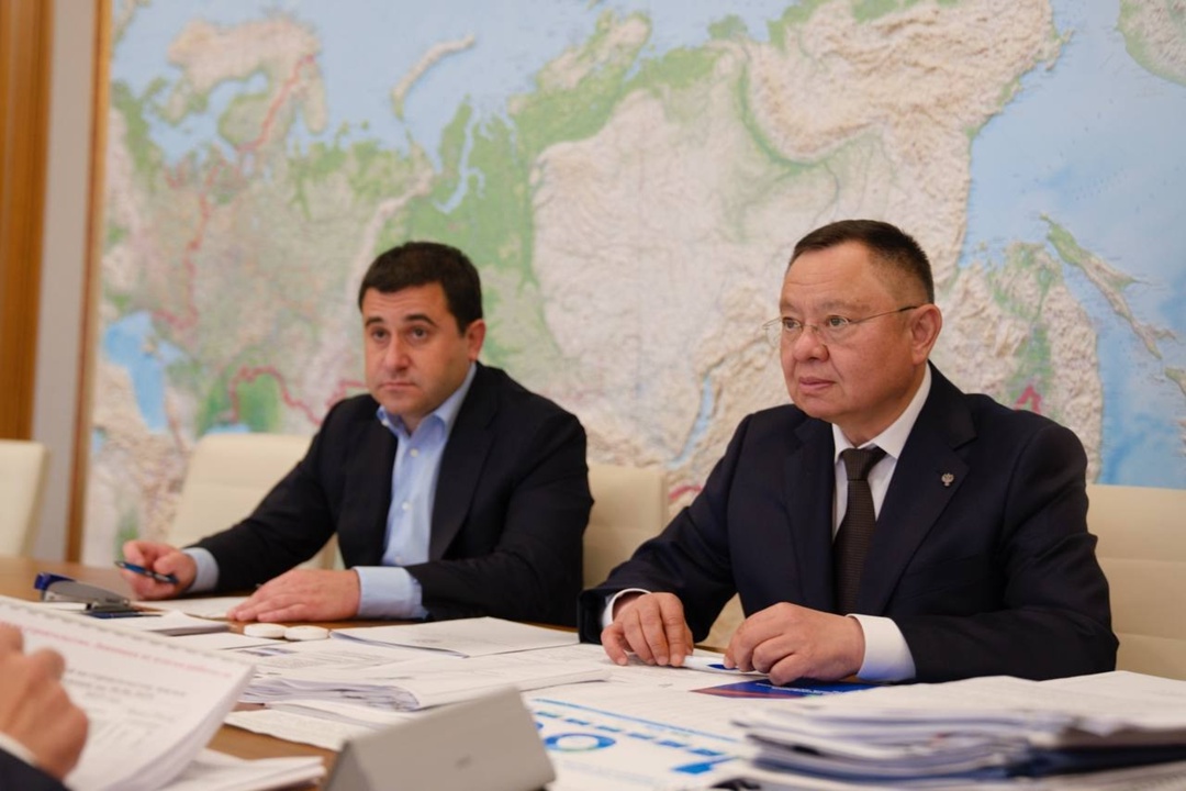 Глава Минстроя России Ирек Файзуллин провел рабочую встречу с Главой Донецкой Народной Республики Денисом Пушилиным