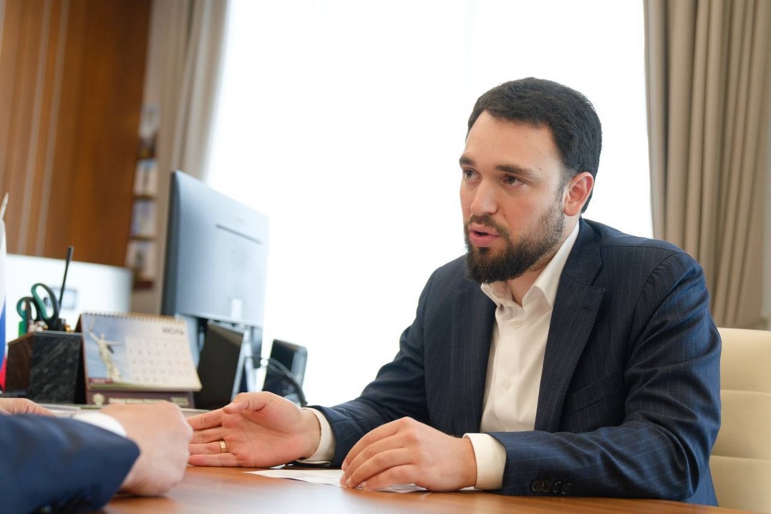 Министр строительства и ЖКХ РФ Ирек Файзуллин провёл рабочую встречу с председателем Комитета по коммунальной инфраструктуре и ЖКХ «Деловой России» Львом…