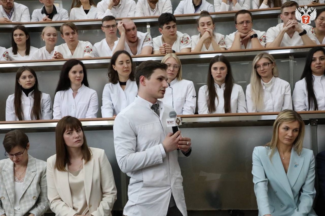 Михаил Мурашко: Врач — это не просто специалист с набором знаний, но и философ с глубоким пониманием жизни