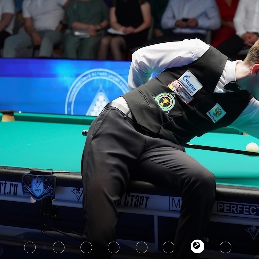 Бильярд снова становится модным! Зеленое сукно, приглушенный свет, пыль от мелков и стук шаров друг о друга — это особая атмосфера.