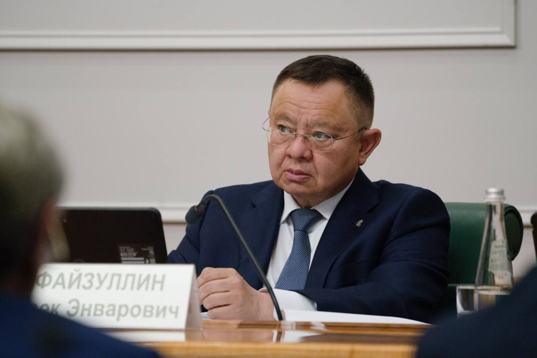Глава Минстроя России Ирек Файзуллин выступил в рамках парламентских слушаний на тему «Вопросы повышения эффективности управления многоквартирными домами:…