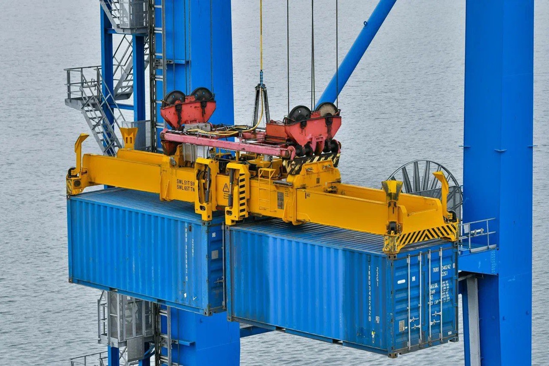 2 контейнера за 1 захват: ускоряем обработку судов на Дальнем Востоке