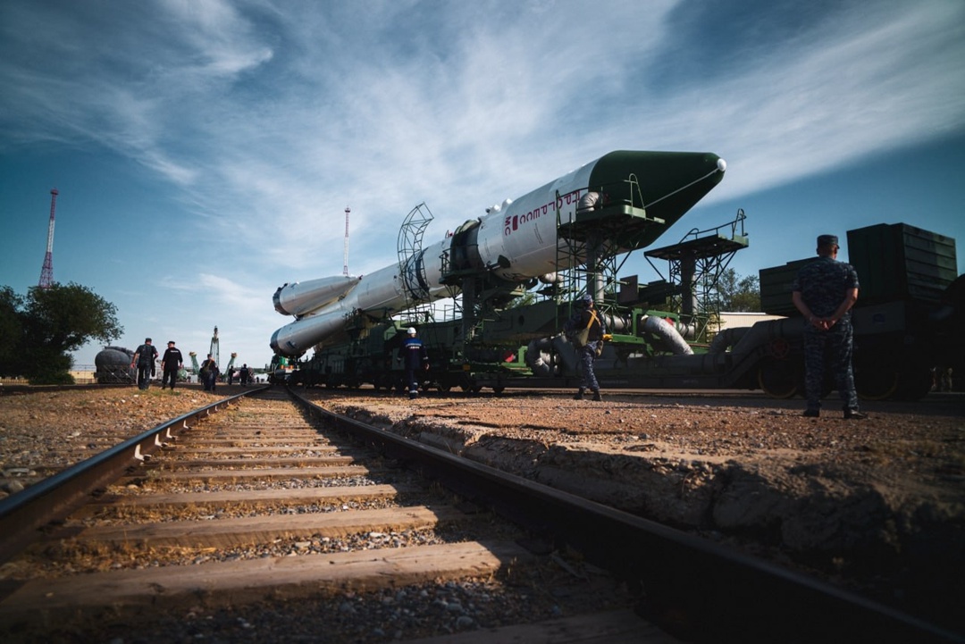 Космос как предчувствие Кадры с космодрома Байконур сделаны на камеру «Зенит М» с объективом «Зенитар» 2,8/21 — технику Красногорского завода им