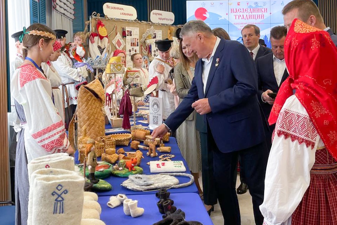Юрий Воробьёв: Фестиваль «Наследники традиций» стал ярким продолжением XII Форума регионов России и Беларуси