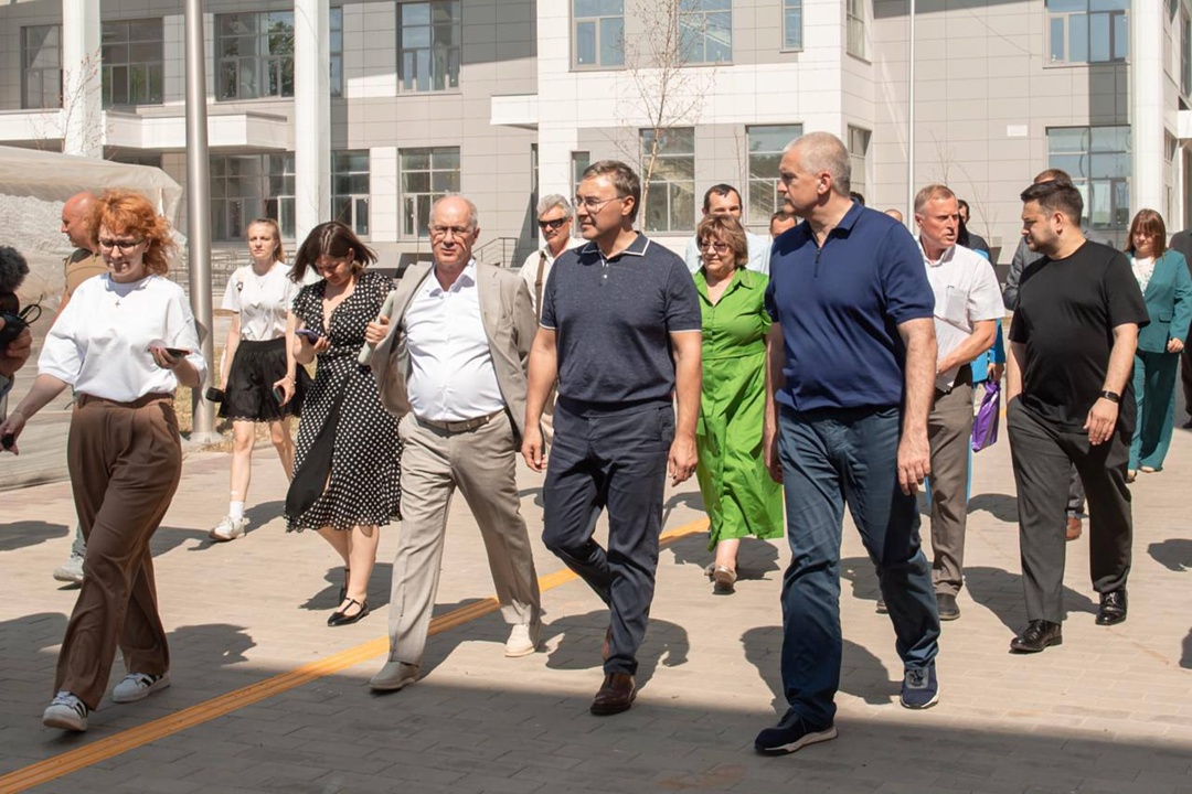 Глава Минобрнауки Валерий Фальков ознакомился со строящейся инфраструктурой крупнейшего вуза Крыма