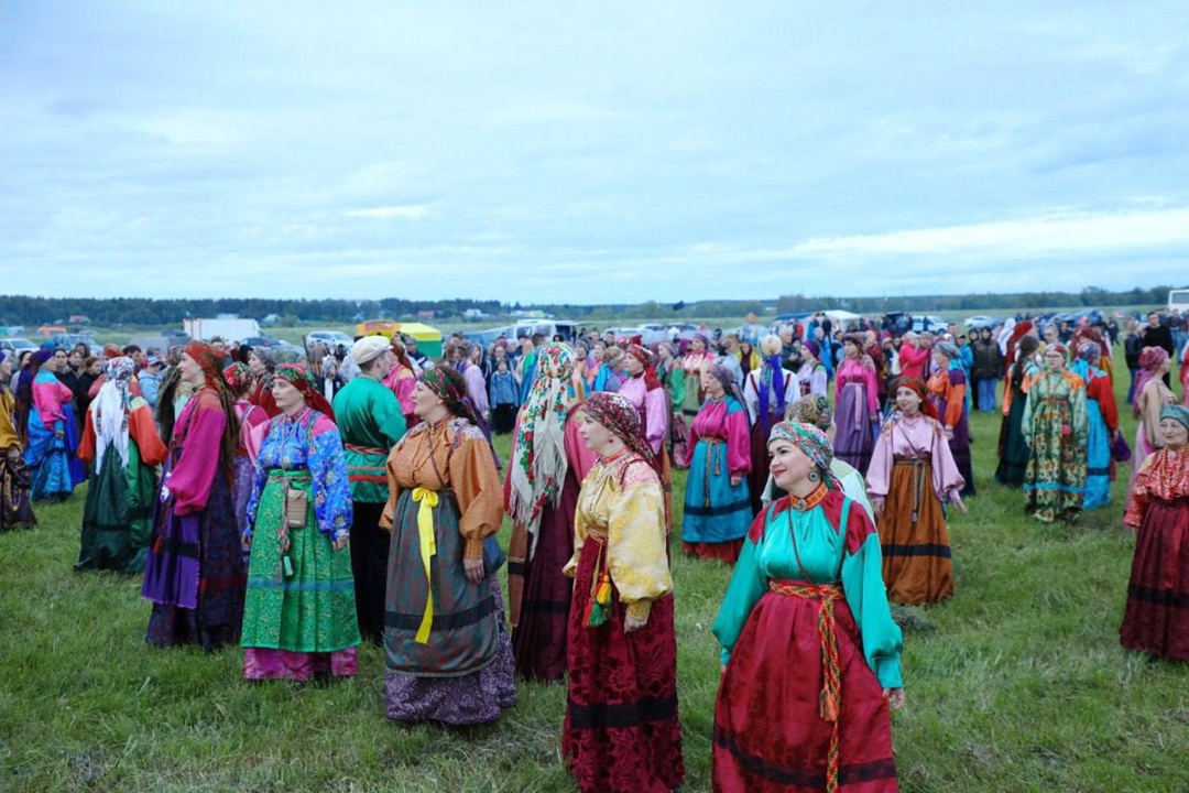 Сохраняя традиции Севера участников на древнем празднике Луд (посвящён началу сенокоса) в селе Ижма Республики Коми.