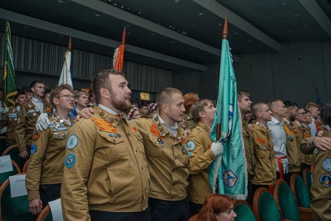 Более 250 участников студенческих отрядов приступили к работе на Ленинградской АЭС