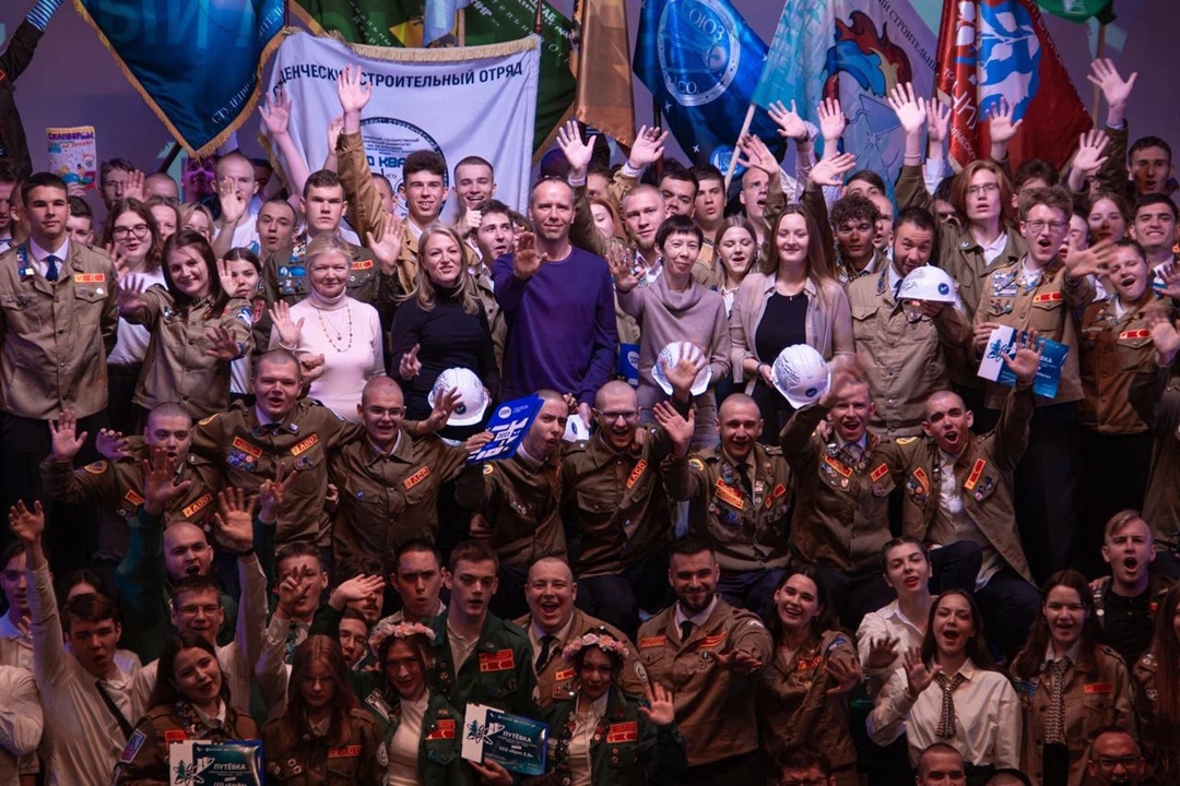 Более 250 участников студенческих отрядов приступили к работе на Ленинградской АЭС