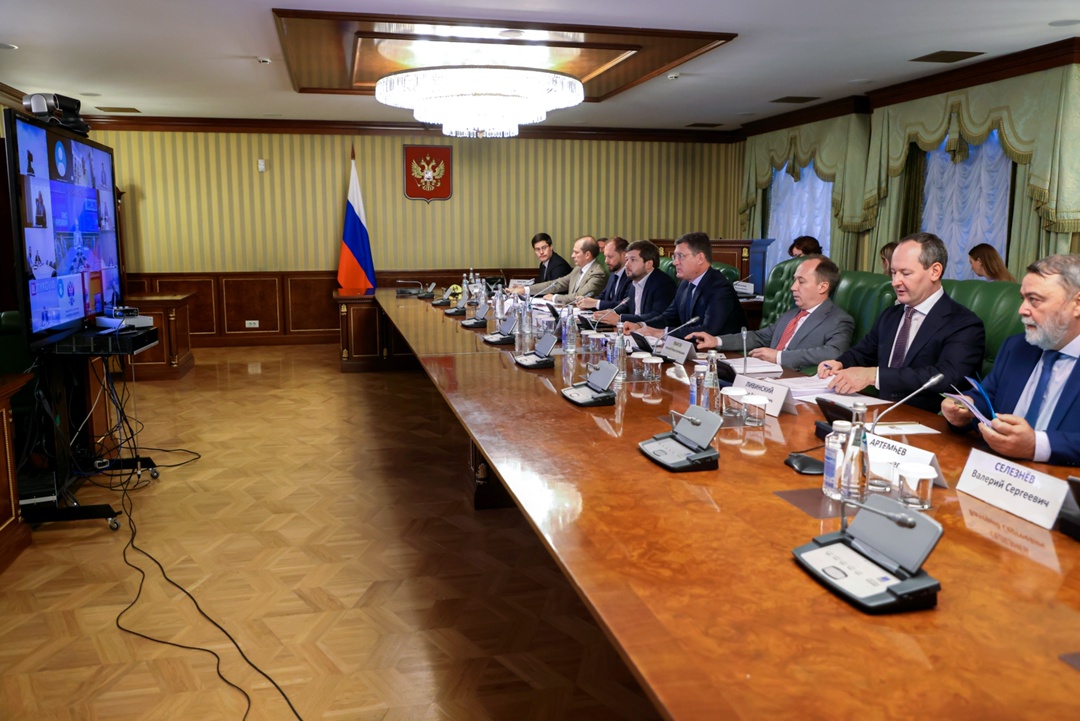 Александр Новак провел заседание штаба по ситуации на внутреннем рынке нефтепродуктов