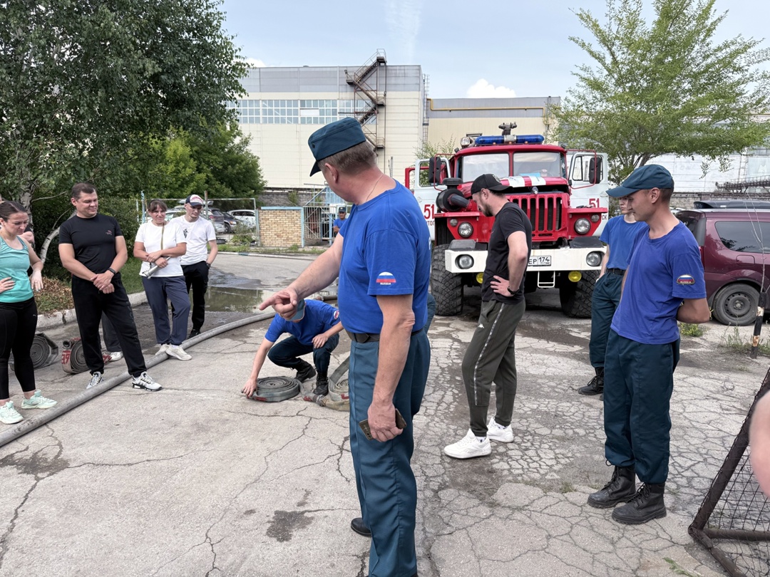 Женские звенья в деле: пожарная подготовка без исключений