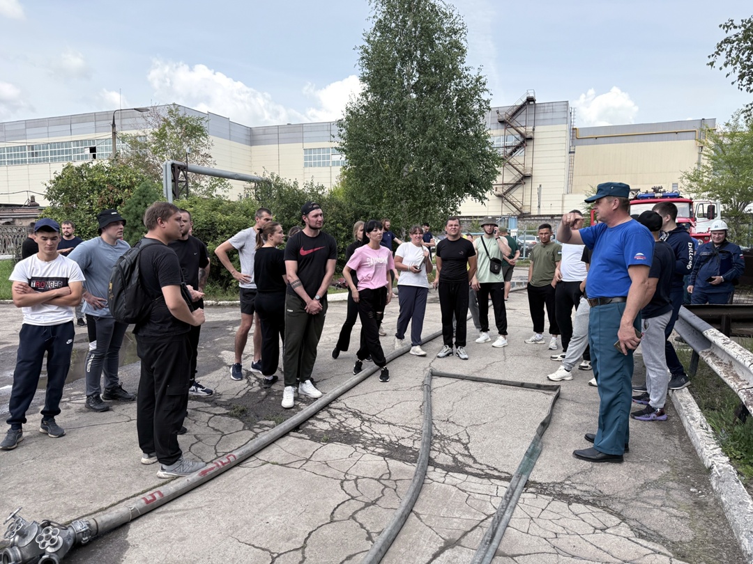 Женские звенья в деле: пожарная подготовка без исключений