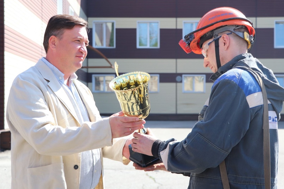 Поздравляем проходчиков шахты «Усковская»!