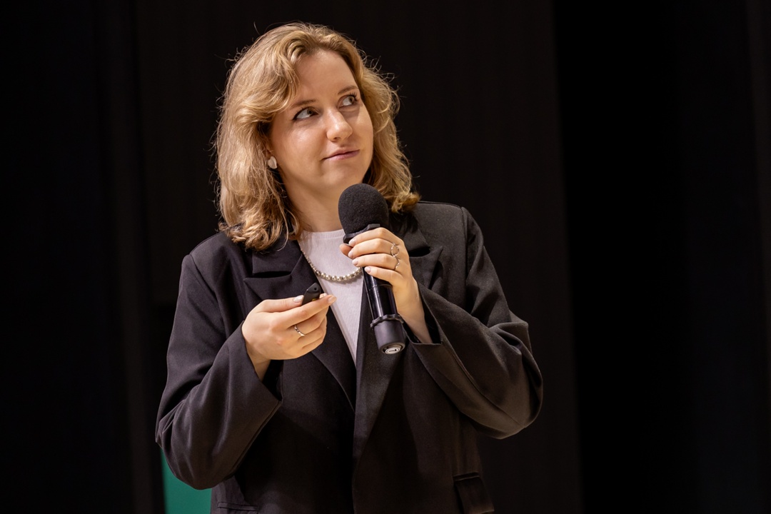 Инженеры новой эпохи В Высшей школе нефти состоялся выпускной для 35 магистрантов в области биотехнологий и IT